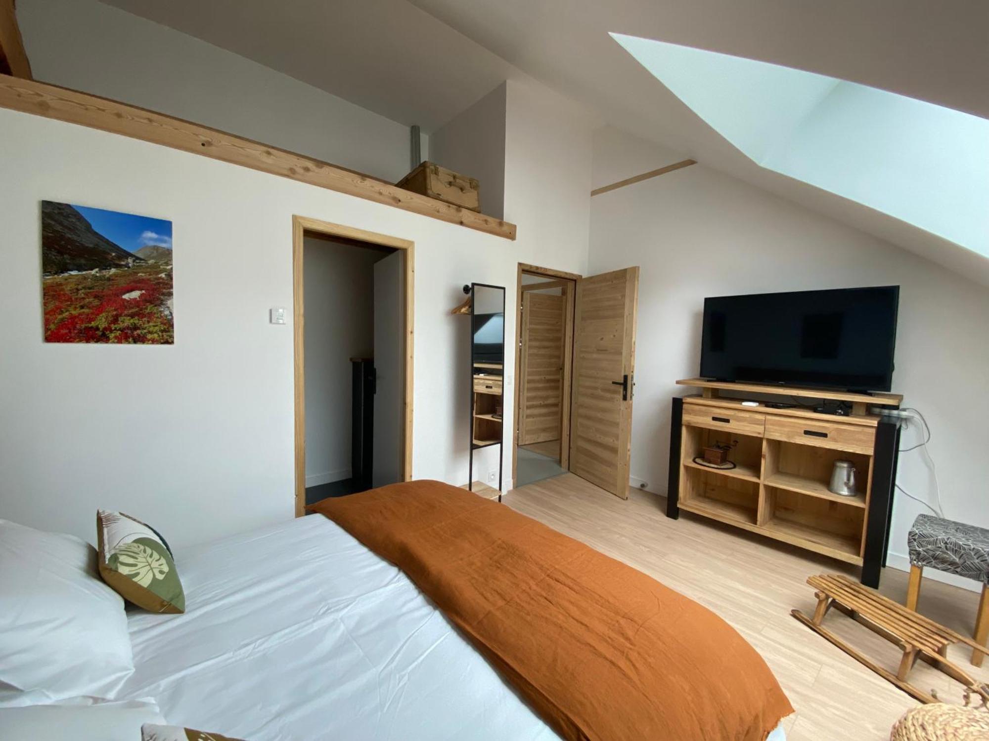 Le Couleau Bed and Breakfast Chateauroux-les-Alpes Εξωτερικό φωτογραφία