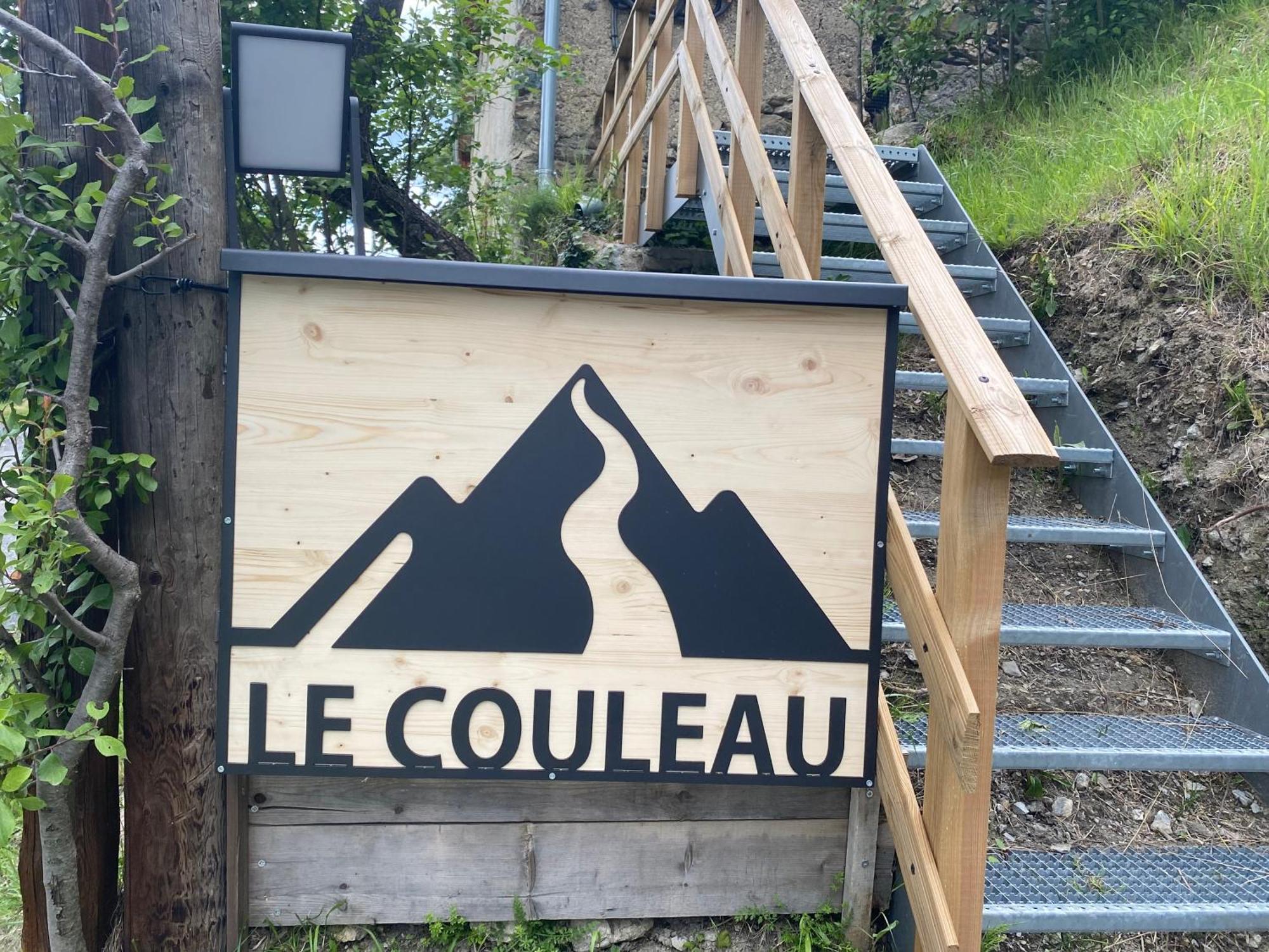 Le Couleau Bed and Breakfast Chateauroux-les-Alpes Εξωτερικό φωτογραφία